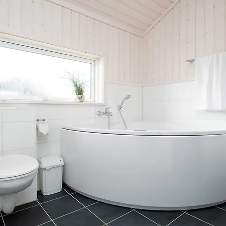 بيت للعطل With Wellness Sauna